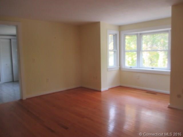 49Woodruff Ave, Winchester, CT 06098