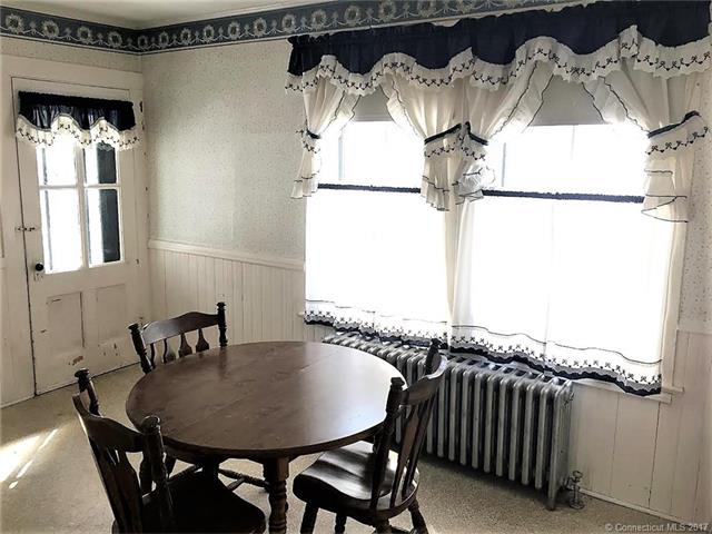 24 Cottage St, Winchester, CT 06098