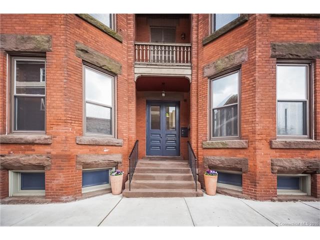 5 Linden Pl, Hartford, CT 06106
