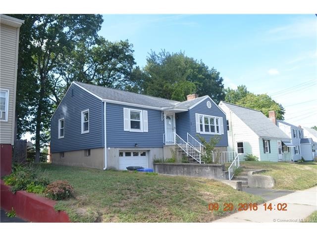 93Roslyn St, Hartford, CT 06106