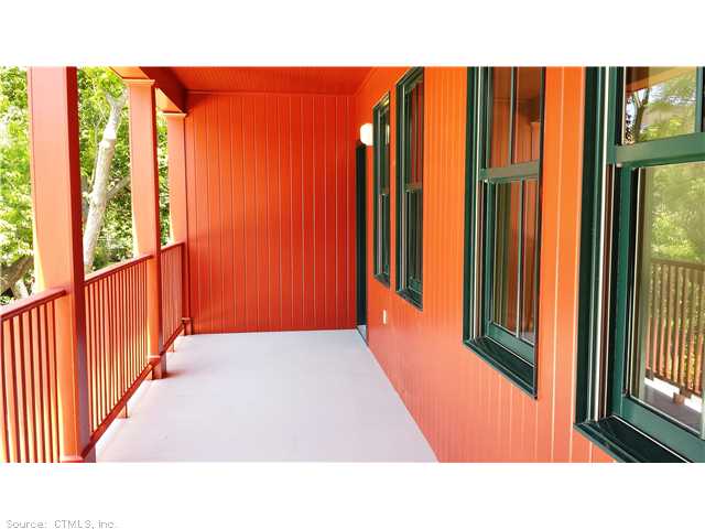43 Wolcott St, Hartford, CT 06106