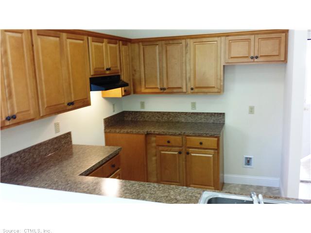 43 Wolcott St, Hartford, CT 06106