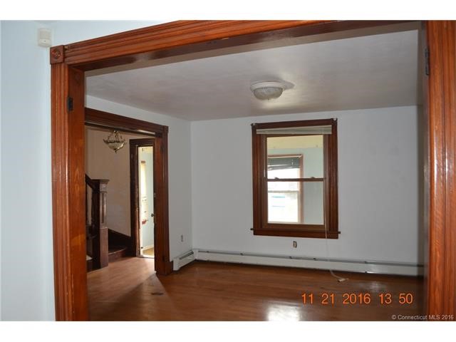 25Mountain St, Hartford, CT 06106