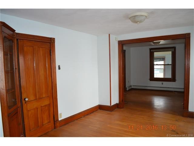 25Mountain St, Hartford, CT 06106