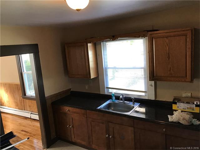 688 Broadview Ter, Hartford, CT 06106