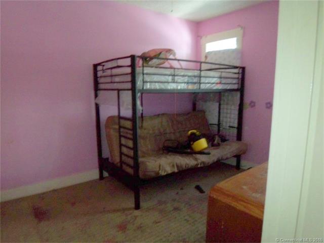 73 Curtiss St, Hartford, CT 06106