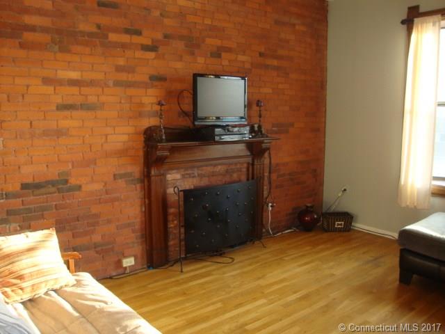 1Linden Pl #513, Hartford, CT 06106