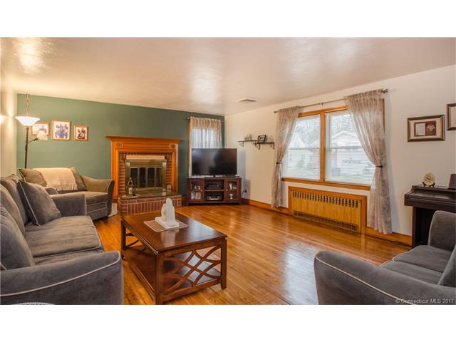 51 Montrose St, Hartford, CT 06106