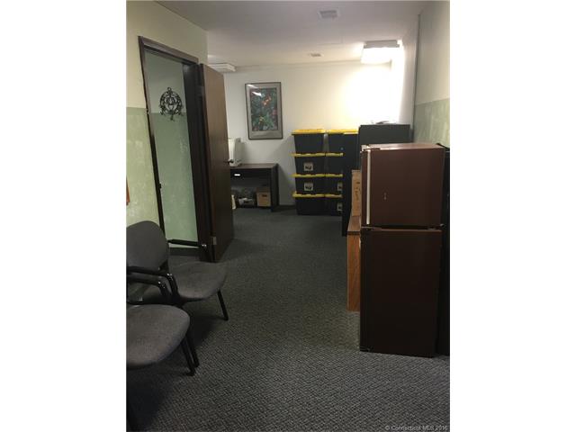 580 Burnside, E Hartford, CT 06108