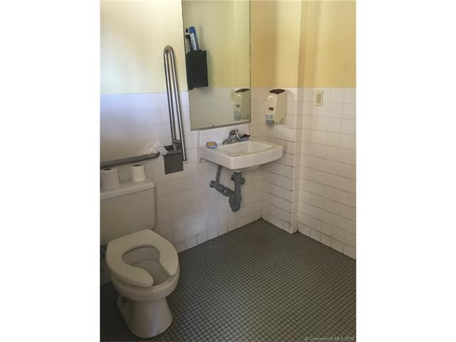 580 Burnside, E Hartford, CT 06108