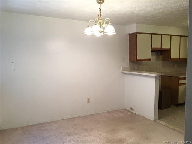229Ellington Rd #C, E Hartford, CT 06108