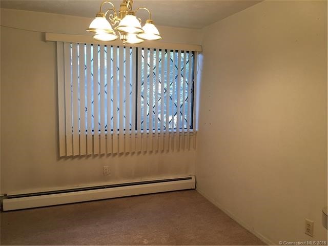 229Ellington Rd #C, E Hartford, CT 06108