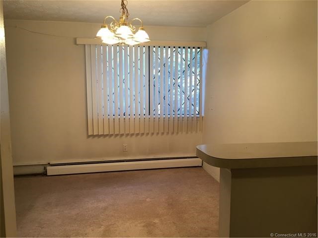 229Ellington Rd #C, E Hartford, CT 06108