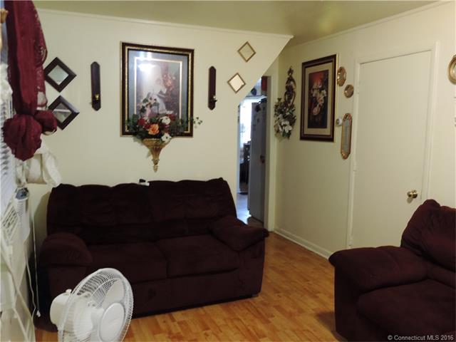 11 Myrtle St, E Hartford, CT 06108