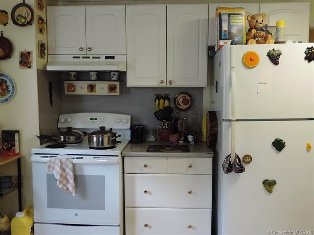 11 Myrtle St, E Hartford, CT 06108