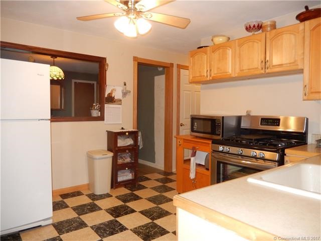 44Alps Dr, E Hartford, CT 06108