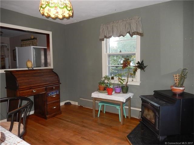 44Alps Dr, E Hartford, CT 06108