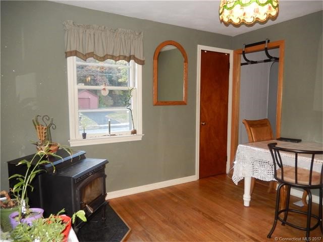 44Alps Dr, E Hartford, CT 06108