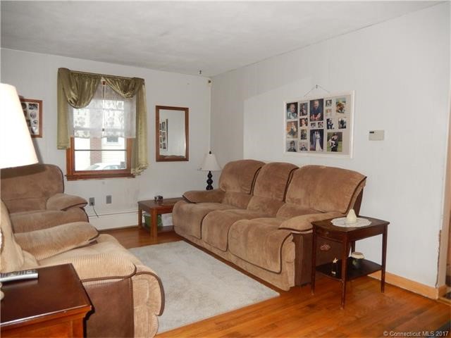 44Alps Dr, E Hartford, CT 06108