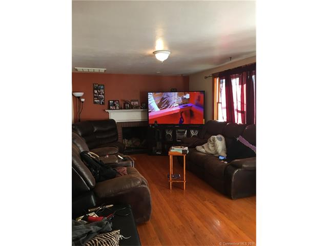 98 Concord St, E Hartford, CT 06108