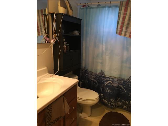 98 Concord St, E Hartford, CT 06108
