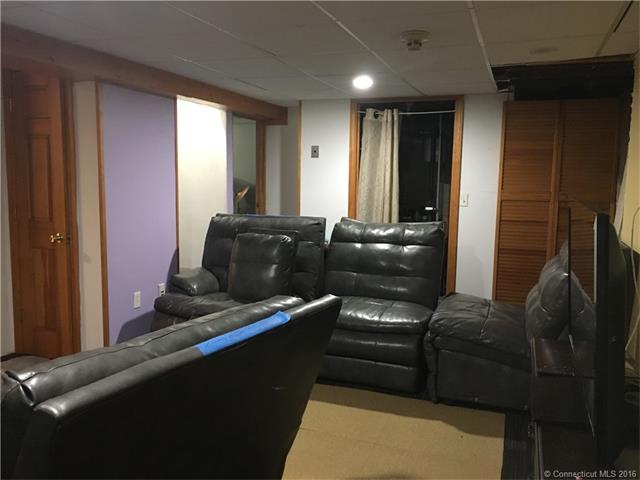 98 Concord St, E Hartford, CT 06108