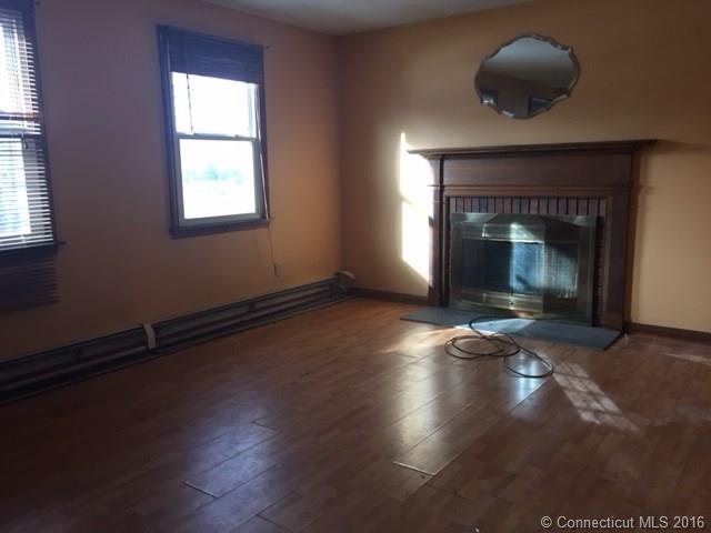 32 Eric Way, E Hartford, CT 06108