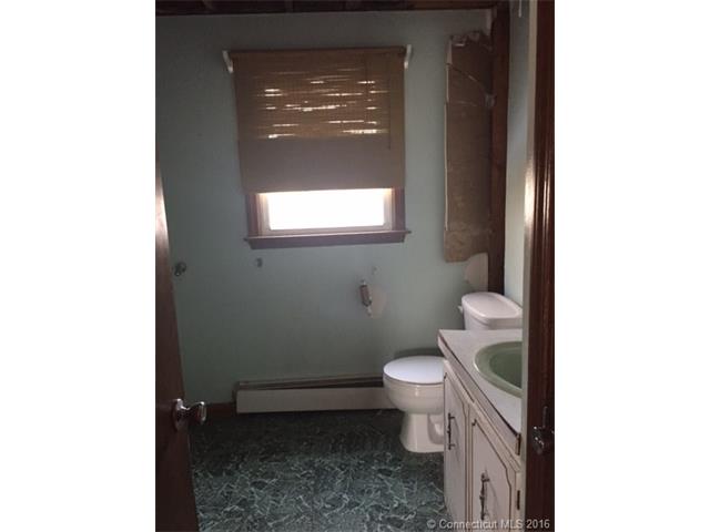 32 Eric Way, E Hartford, CT 06108