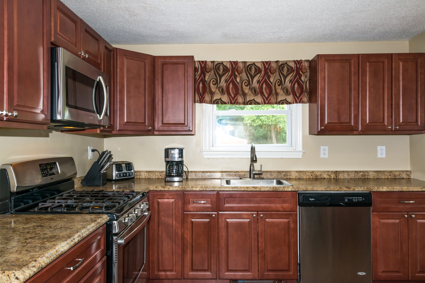 57 Alps, East Hartford, CT 06108
