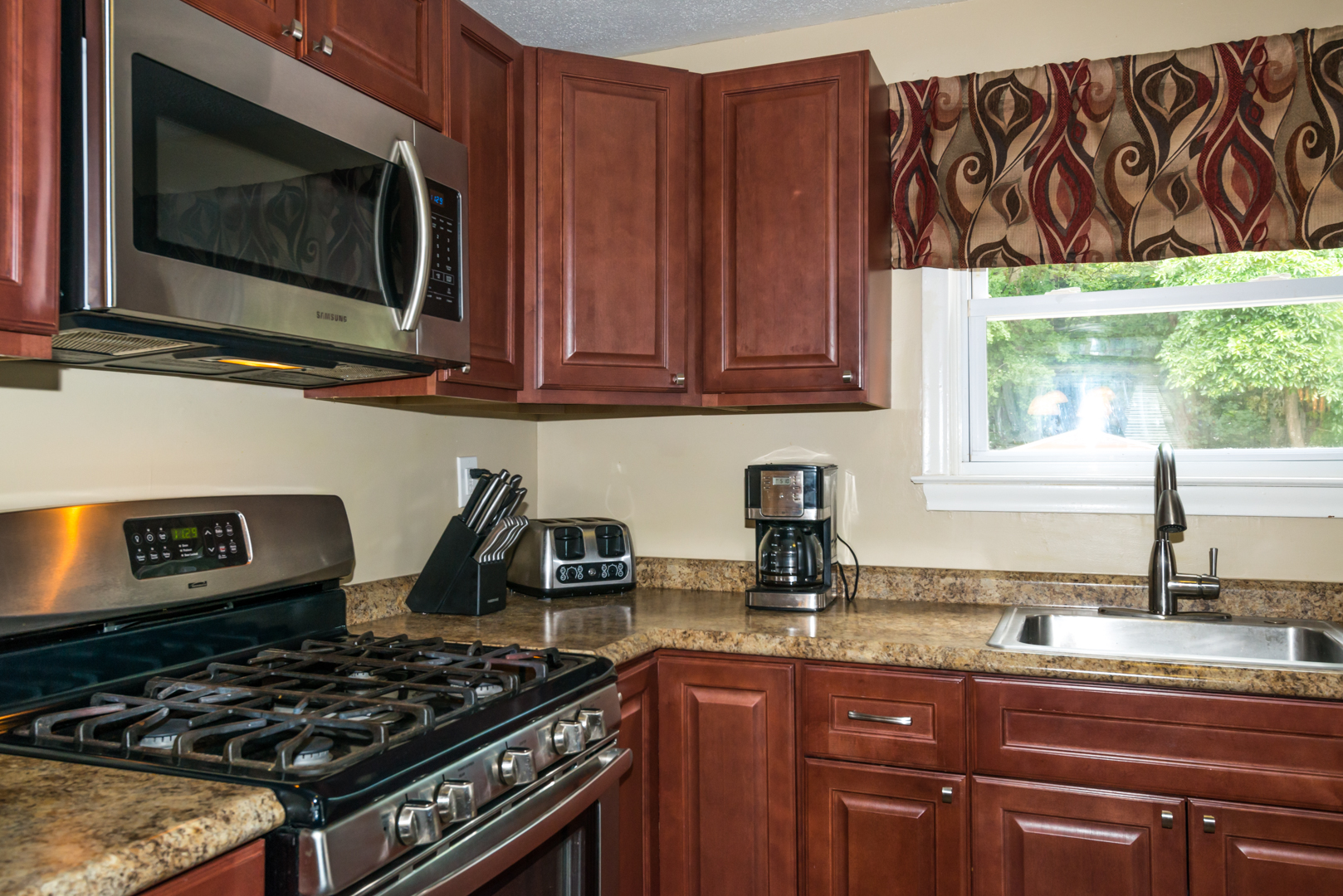 57 Alps, East Hartford, CT 06108