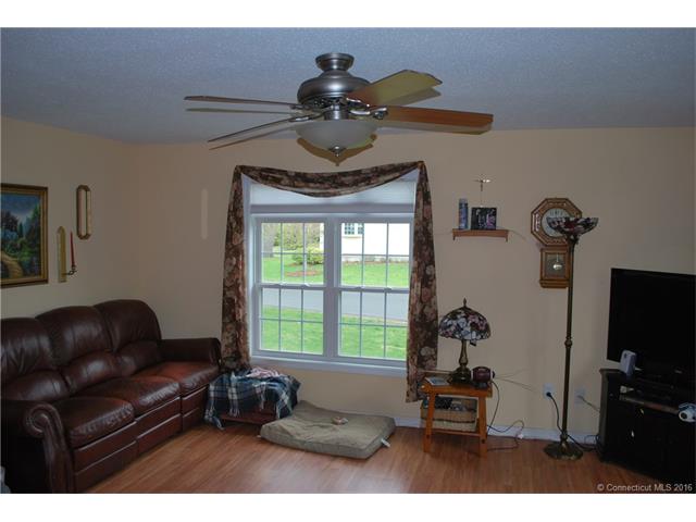 53Joanne Dr #53, E Hartford, CT 06108