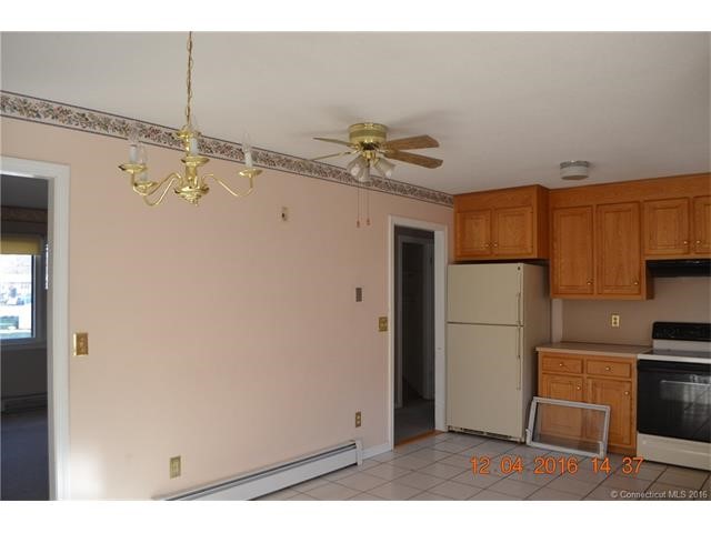 35Depauw Cir, E Hartford, CT 06108