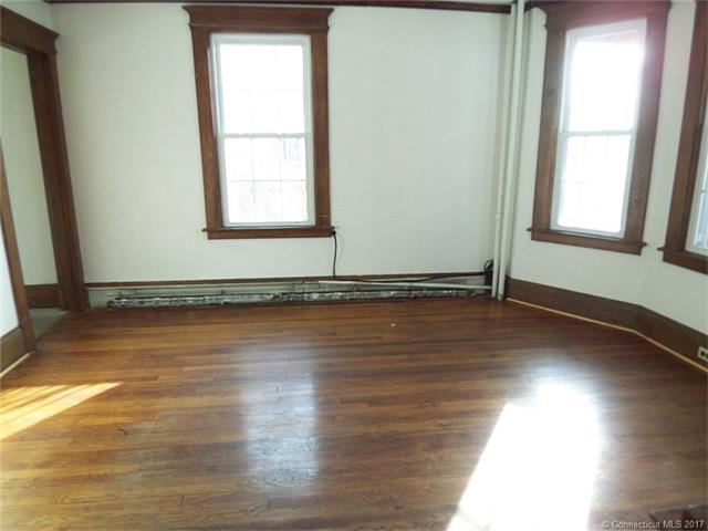 42 Hanmer St, E Hartford, CT 06108