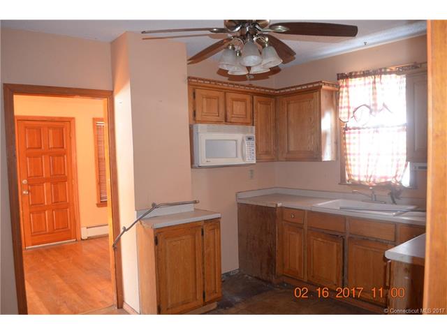 6Holdstock Pl, E Hartford, CT 06108