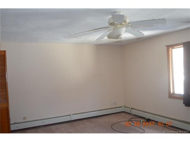 6Holdstock Pl, E Hartford, CT 06108