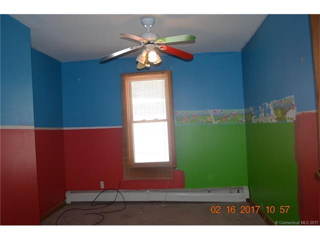 6Holdstock Pl, E Hartford, CT 06108