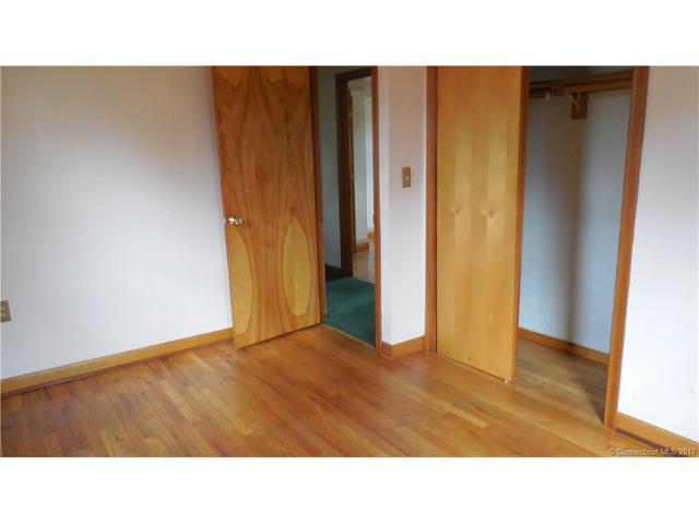7 Cummings St, E Hartford, CT 06108