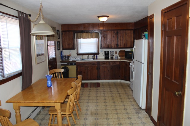 1841 Main St, East Hartford, CT 06108