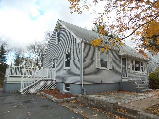 115 Collimore RdEast Hartford, CT, 06108Hartford County