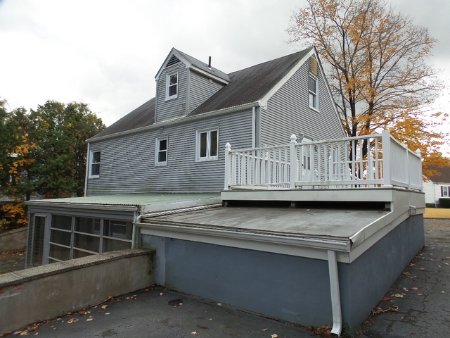 115 Collimore RdEast Hartford, CT, 06108Hartford County