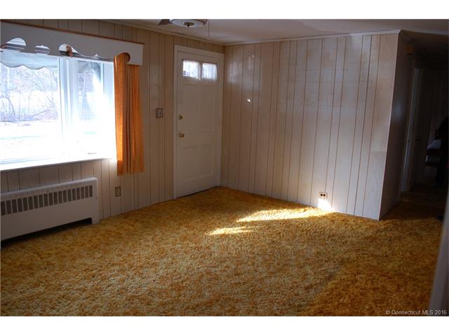 10 Goodwin Park Rd, Wethersfield, CT 06109