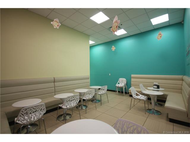 1107 Silas Deane Hwy, Wethersfield, CT 06109