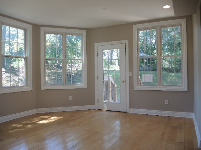 295 Ridge Rd, Wethersfield, CT 06109