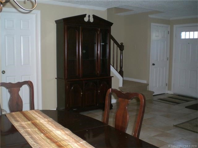 6Barrington Dr #A, Wethersfield, CT 06109