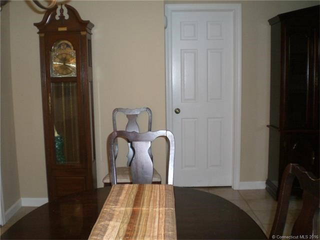 6Barrington Dr #A, Wethersfield, CT 06109