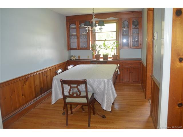 15 Two Stone Dr, Wethersfield, CT 06109