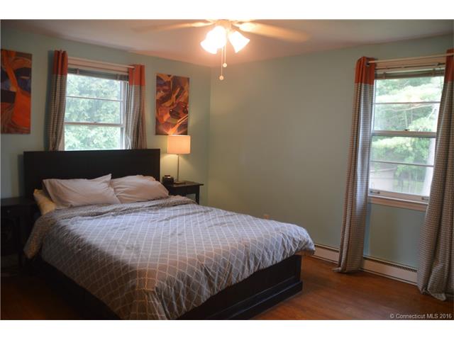 15 Two Stone Dr, Wethersfield, CT 06109