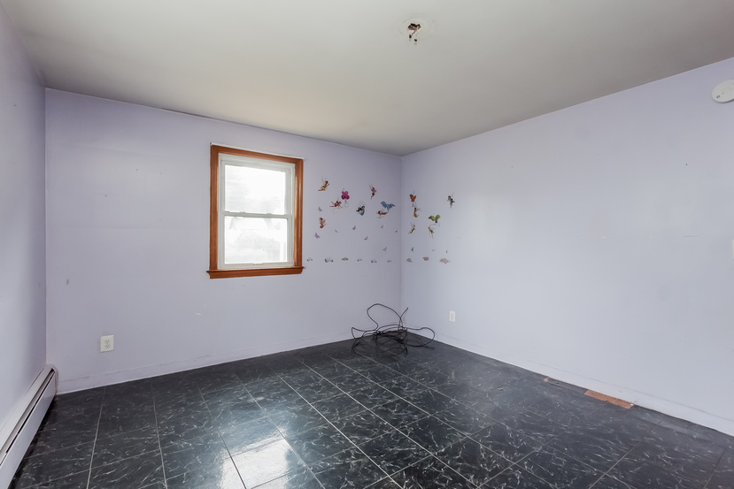 87 Stanwood St, West Hartford, CT 06110