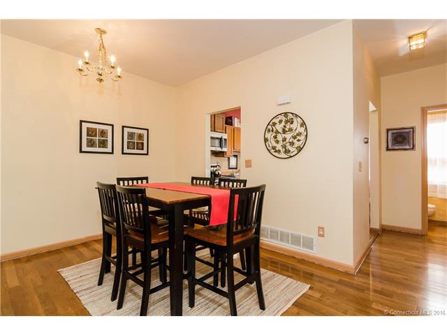 159 Hillcrest Ave, W Hartford, CT 06110