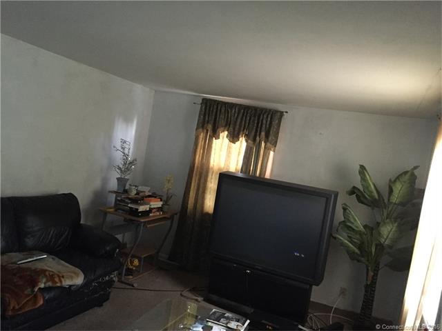 70Meriline Ave, W Hartford, CT 06110